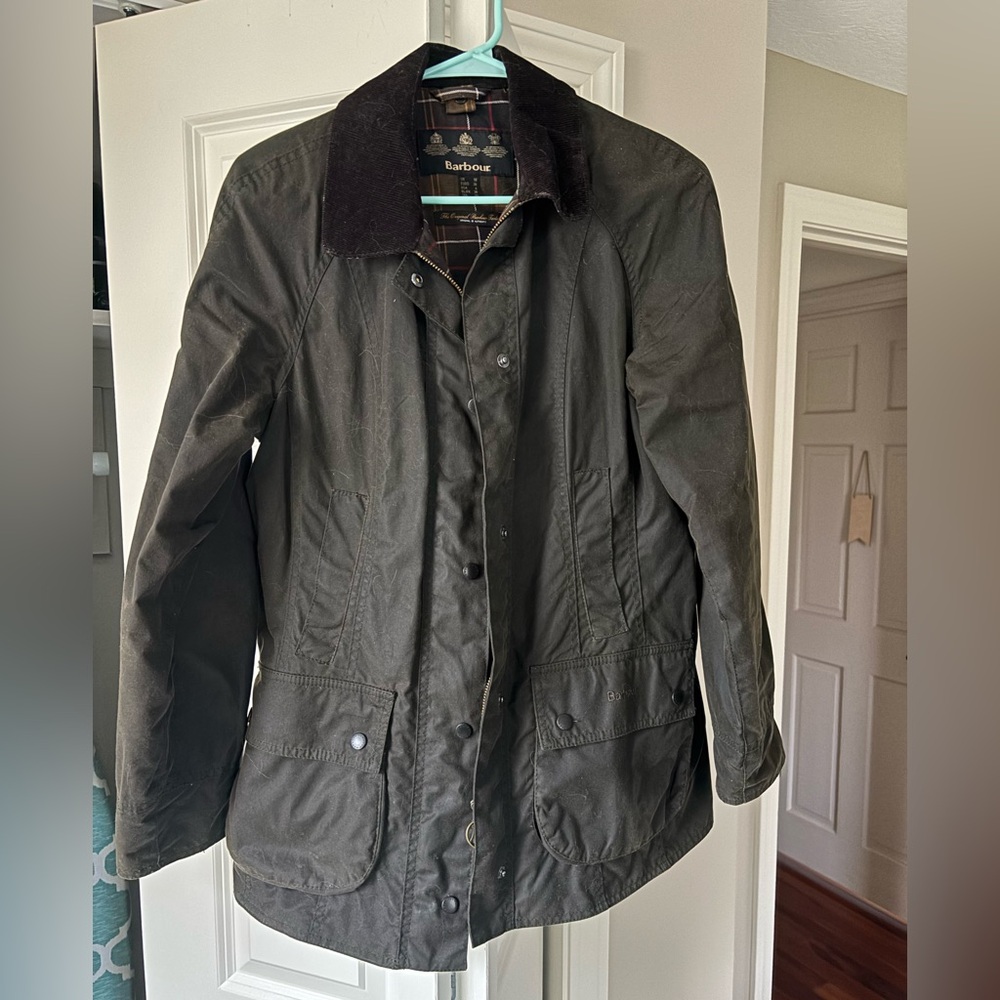 Barbour Classic Beadnell waxed jacket in olive
